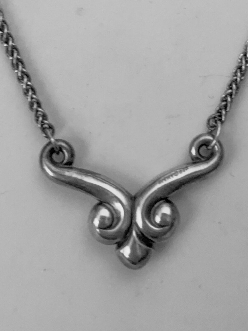 James Avery Retired Sterling Silver Scroll Necklace Stamped Avery 925. 14-18”